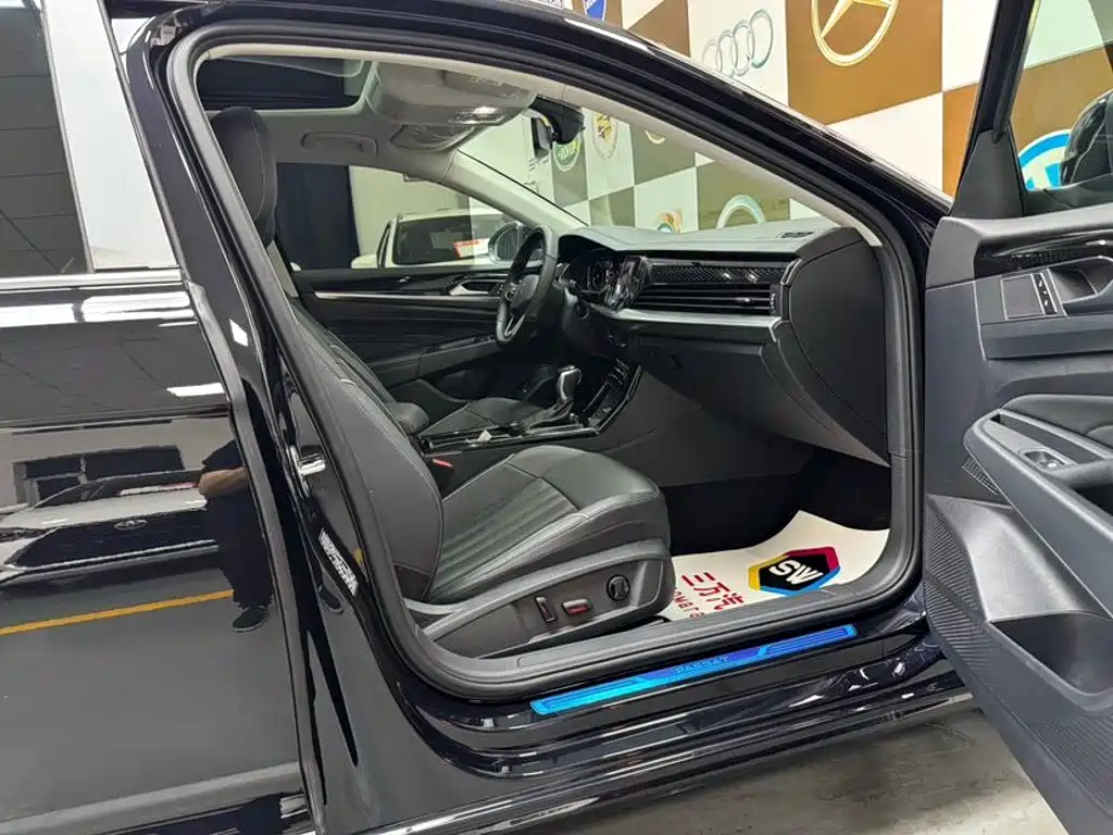 Volkswagen Passat — фото 10