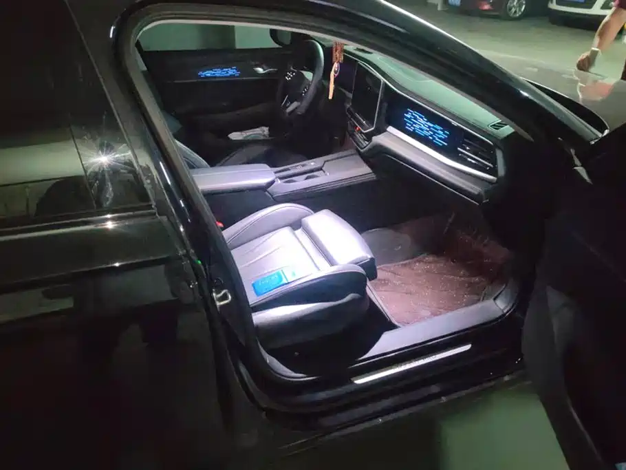 Volkswagen Passat — фото 8