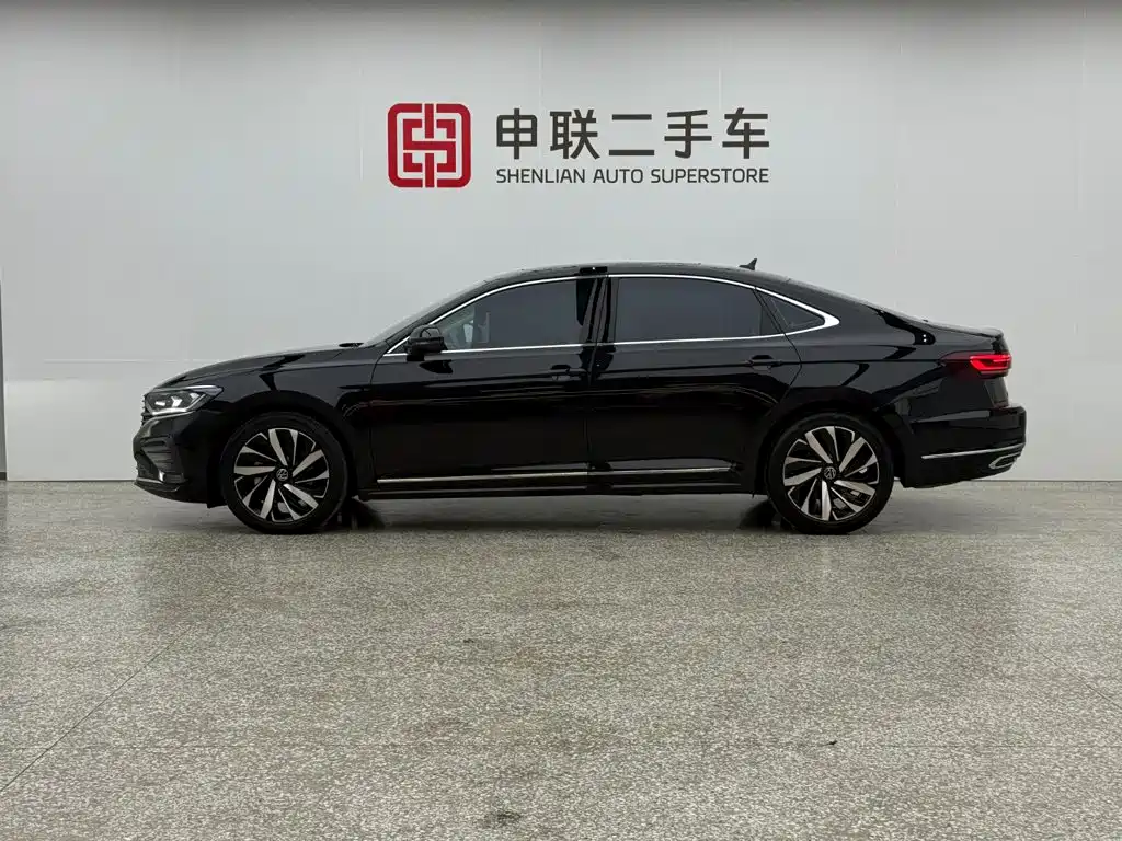 Volkswagen Passat — фото 4