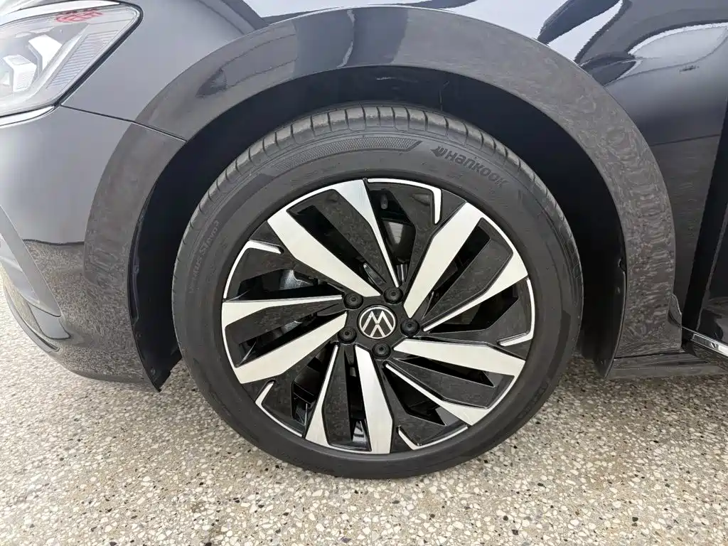 Volkswagen Passat — фото 7