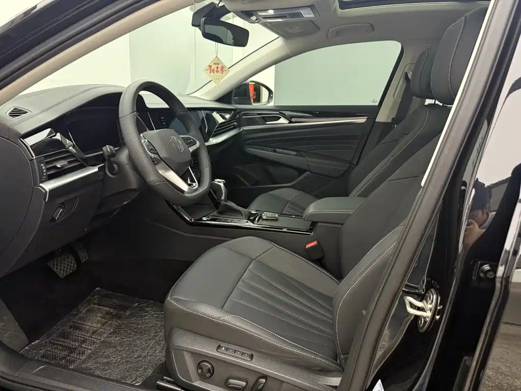 Volkswagen Passat — фото 8