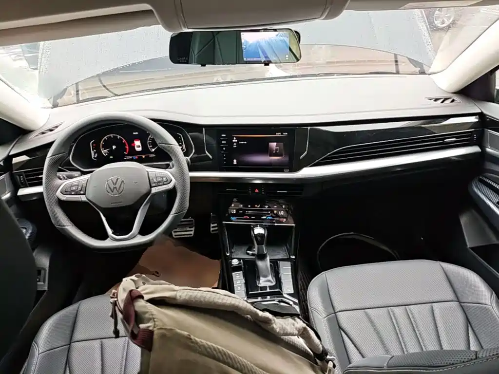 Volkswagen Passat — фото 10