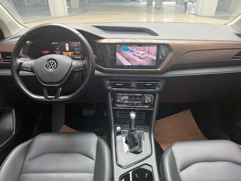 Volkswagen Tharu — фото 9