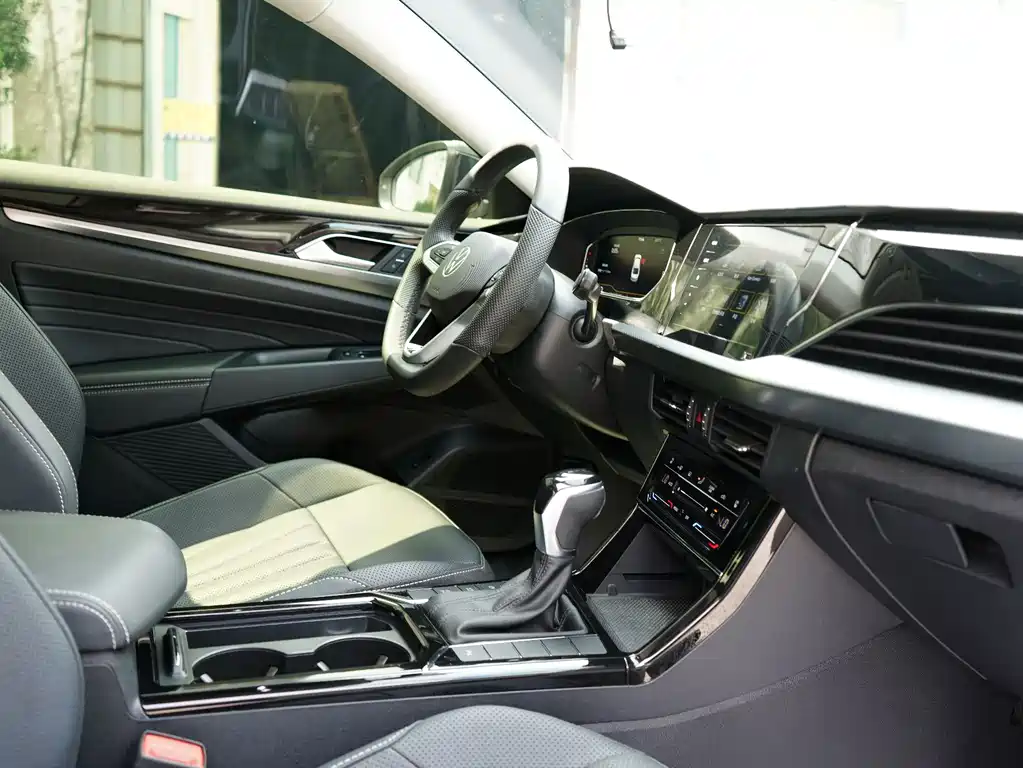 Volkswagen Passat — фото 10