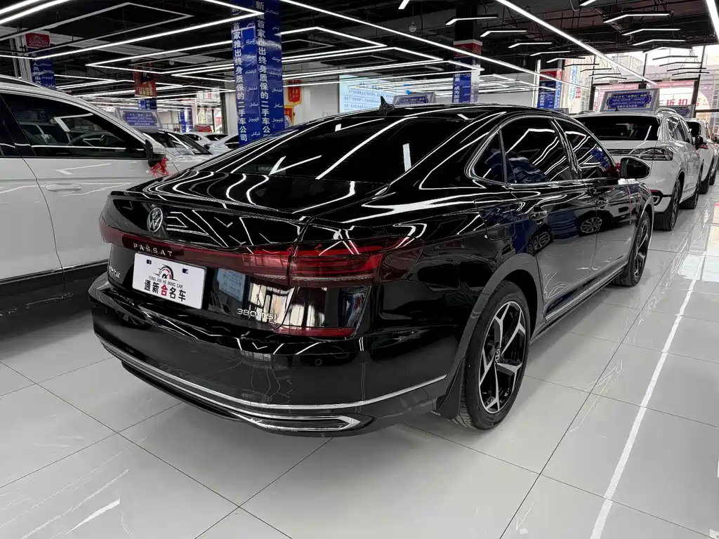 Volkswagen Passat — фото 7