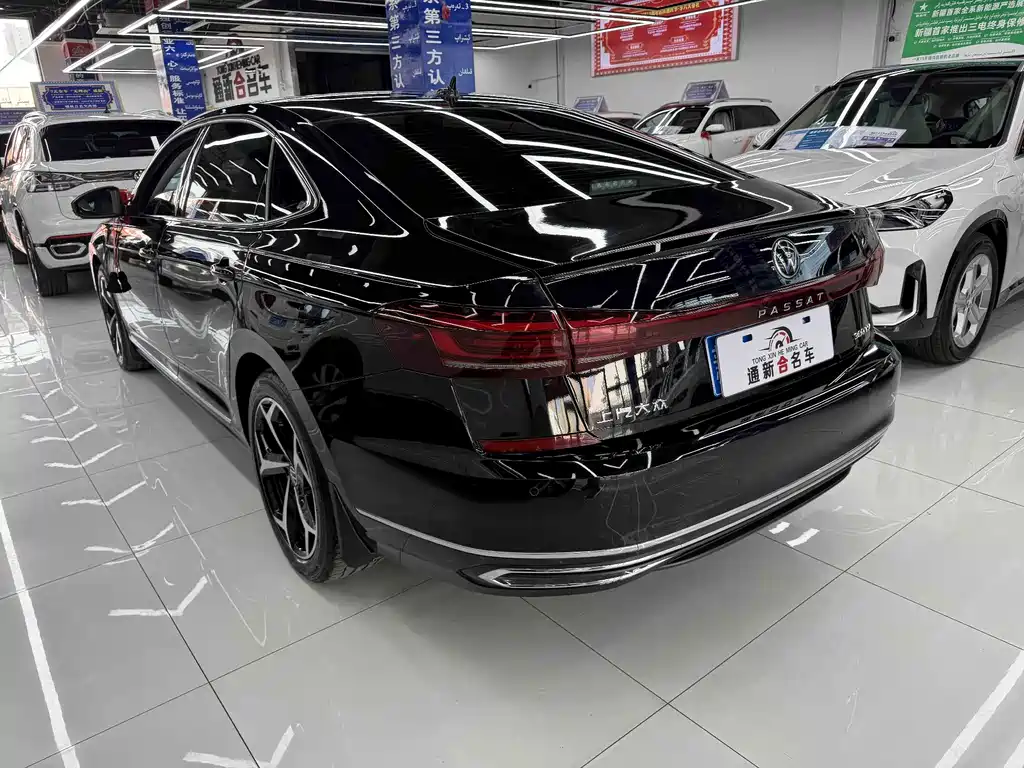 Volkswagen Passat — фото 9