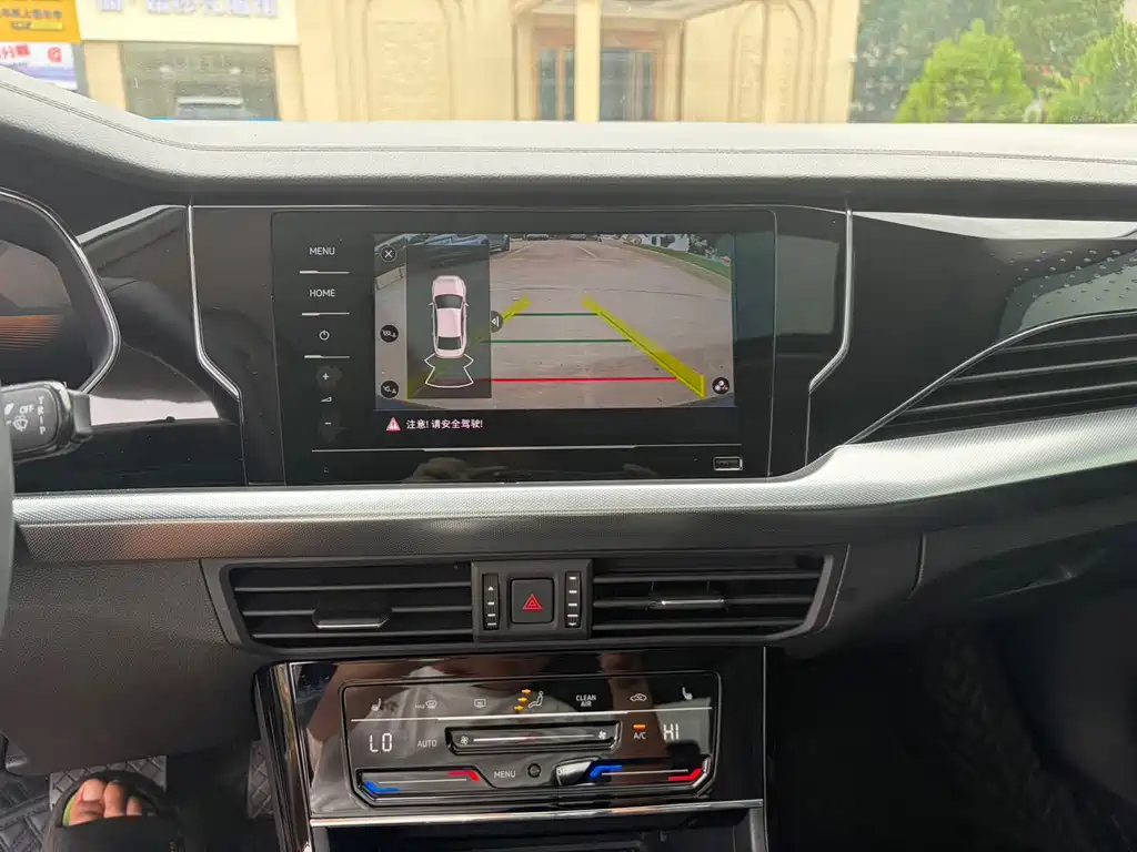 Volkswagen Passat — фото 14