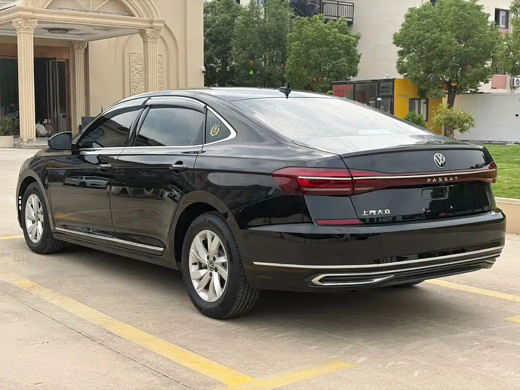 Volkswagen Passat — фото 5