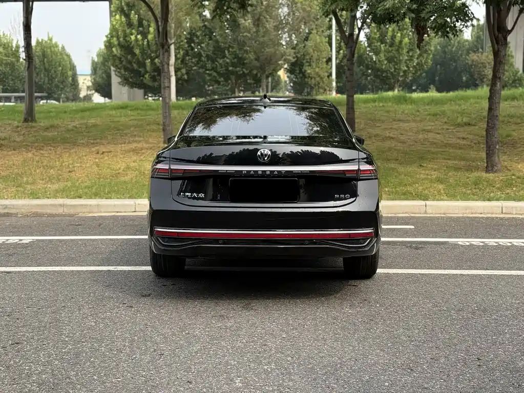 Volkswagen Passat — фото 8