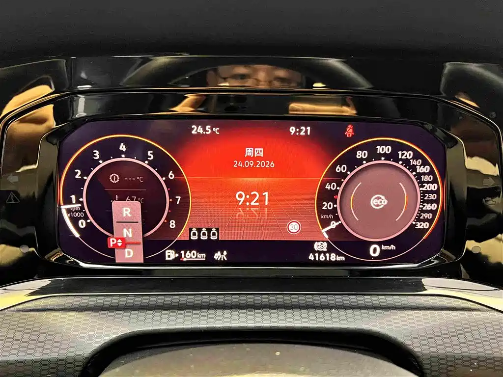 Volkswagen Golf GTI — фото 18