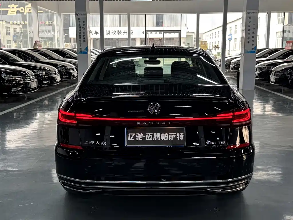 Volkswagen Passat — фото 8