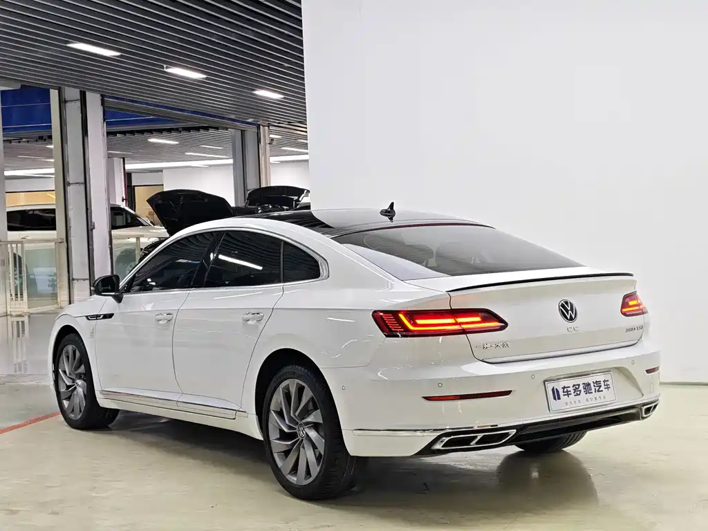 Volkswagen CC — фото 5