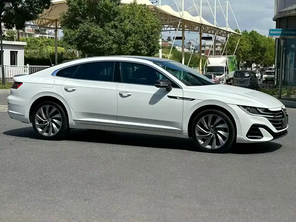Volkswagen CC — фото 3