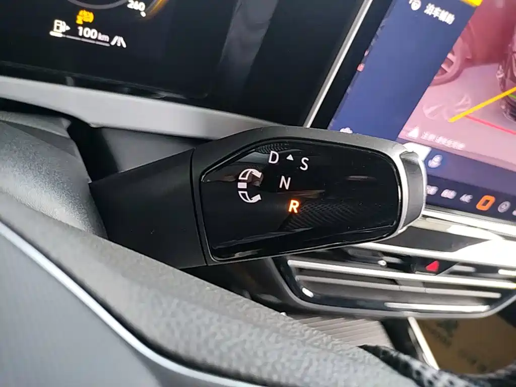 Volkswagen Passat — фото 14