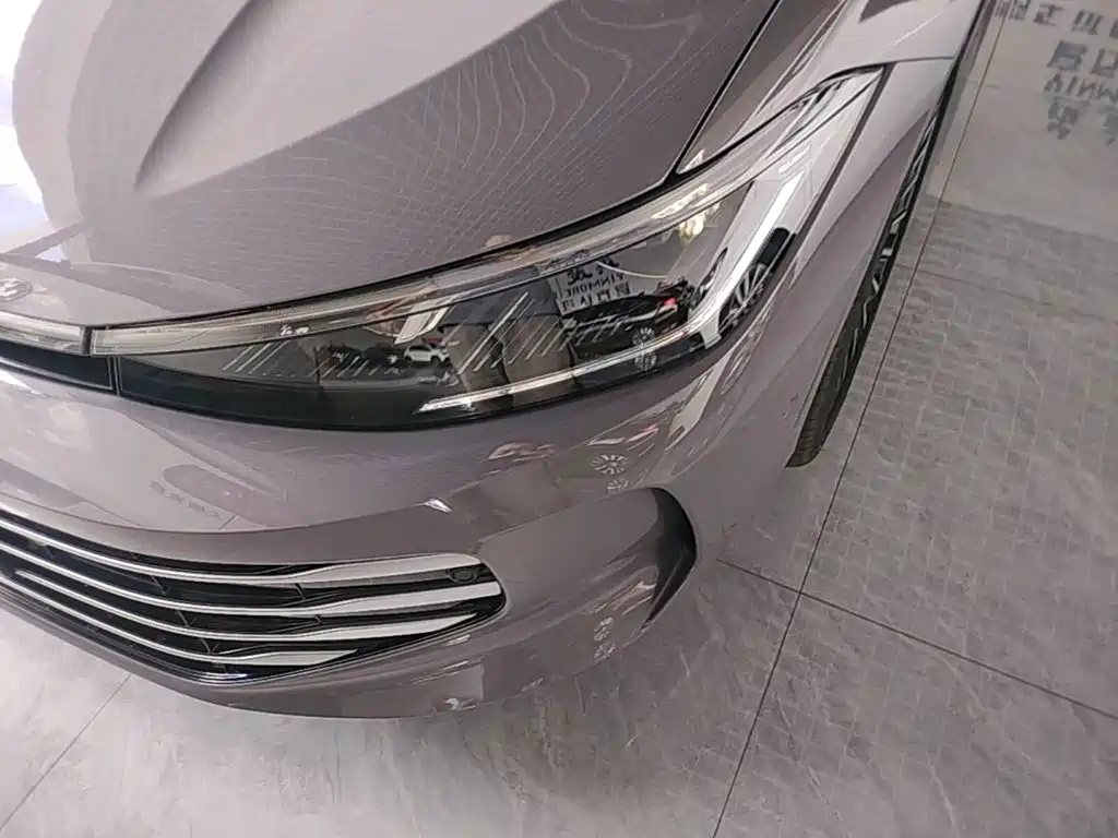 Volkswagen Passat — фото 24