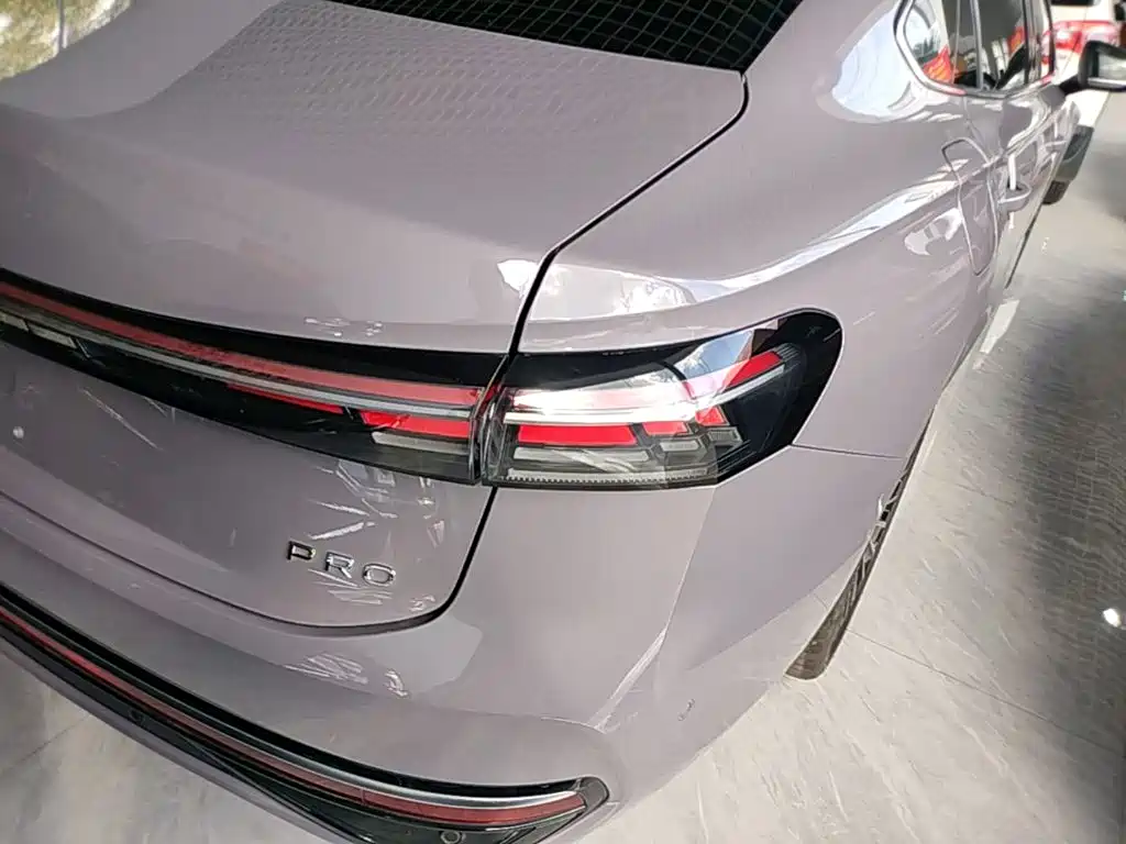 Volkswagen Passat — фото 8