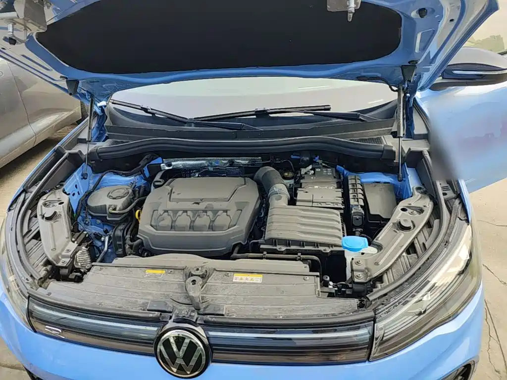 Volkswagen Tiguan L — фото 20
