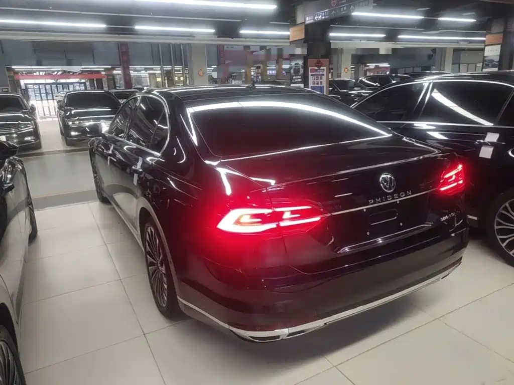 Volkswagen Phideon — фото 5