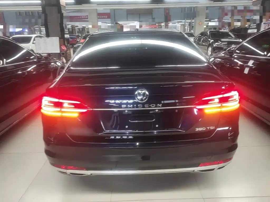 Volkswagen Phideon — фото 6