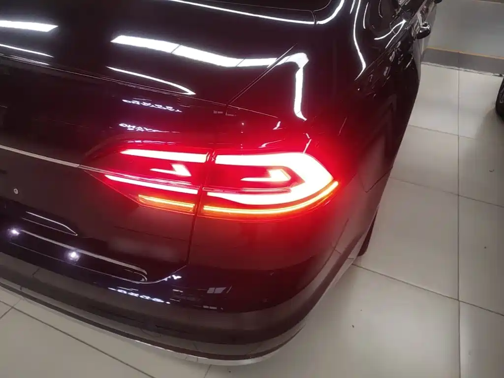 Volkswagen Phideon — фото 8
