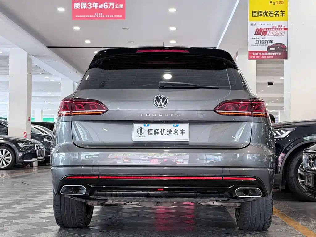Volkswagen Touareg — фото 3
