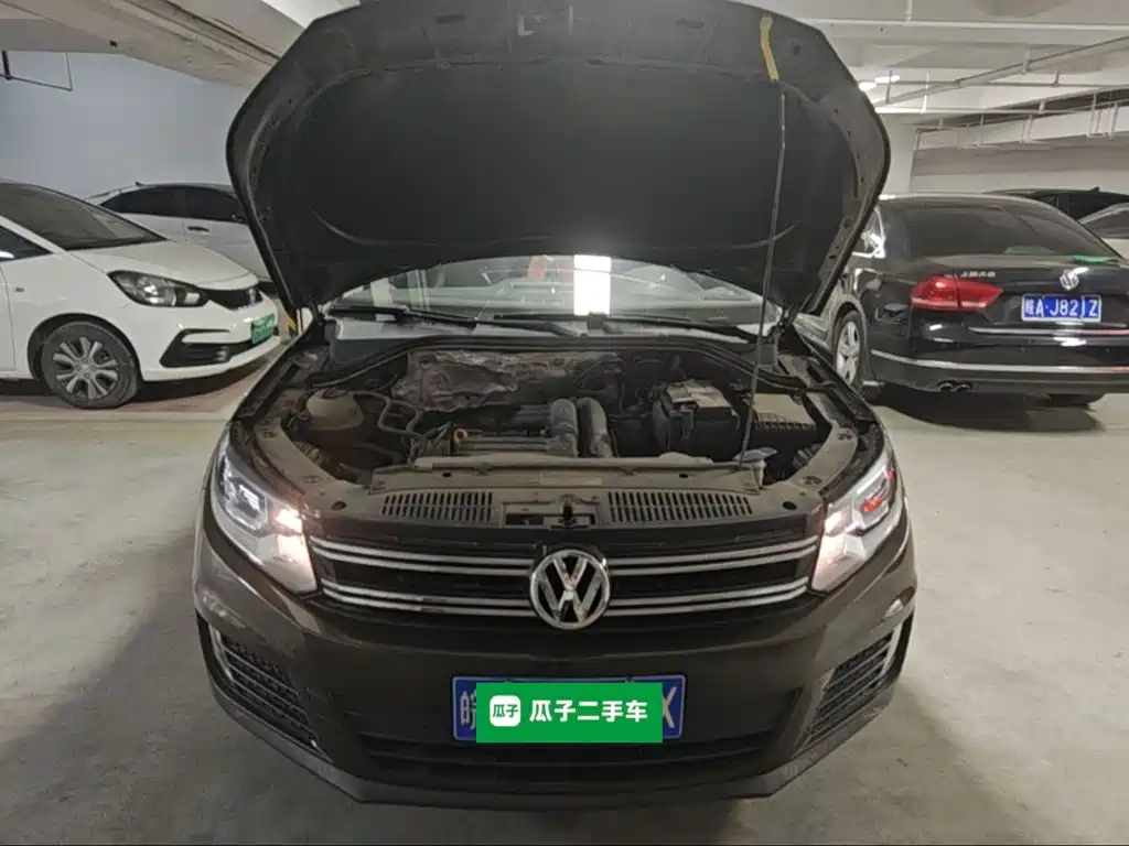 Volkswagen Tiguan — фото 22