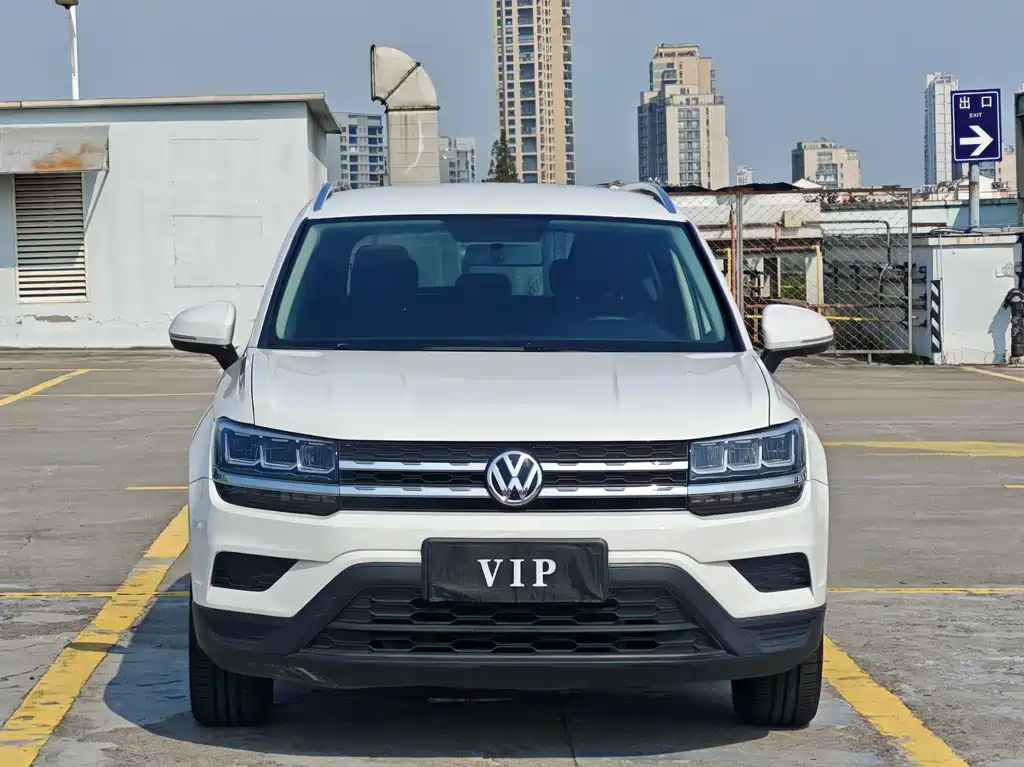 Volkswagen Tharu — фото 2