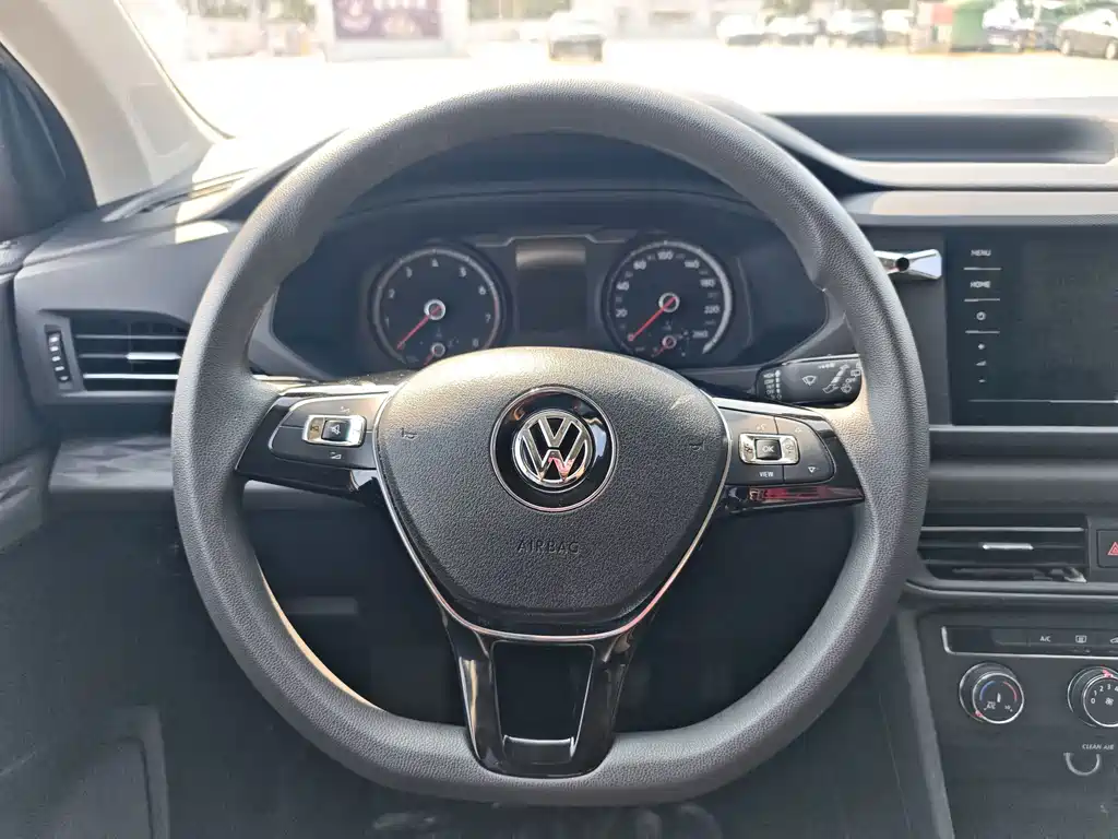 Volkswagen Tharu — фото 14
