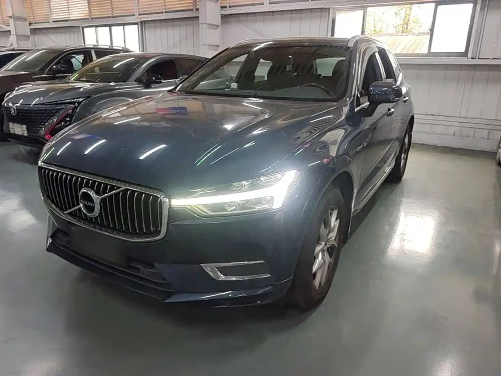 Volvo XC60 — фото 2
