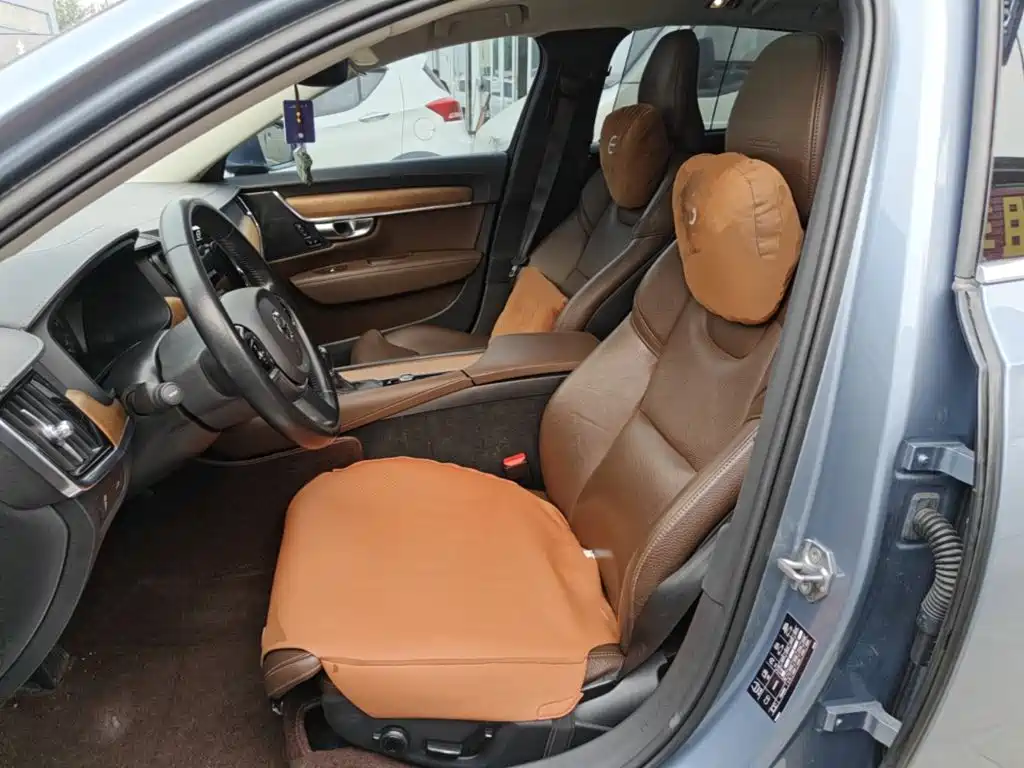 Volvo S90 — фото 11