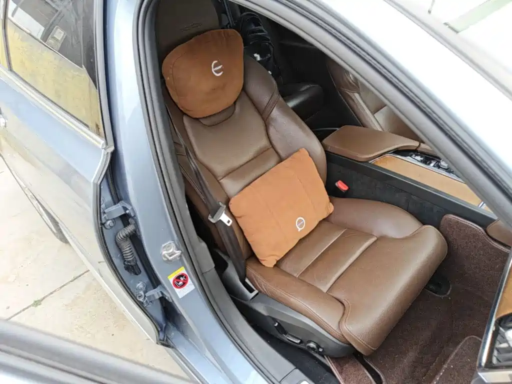 Volvo S90 — фото 20