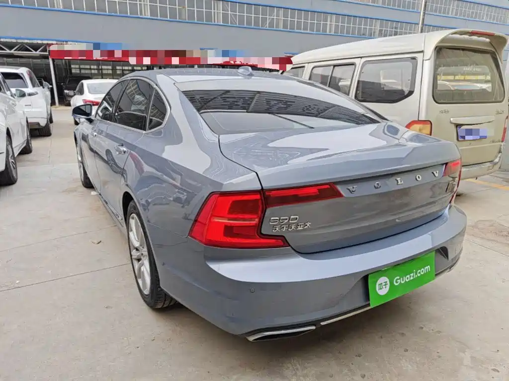 Volvo S90 — фото 23