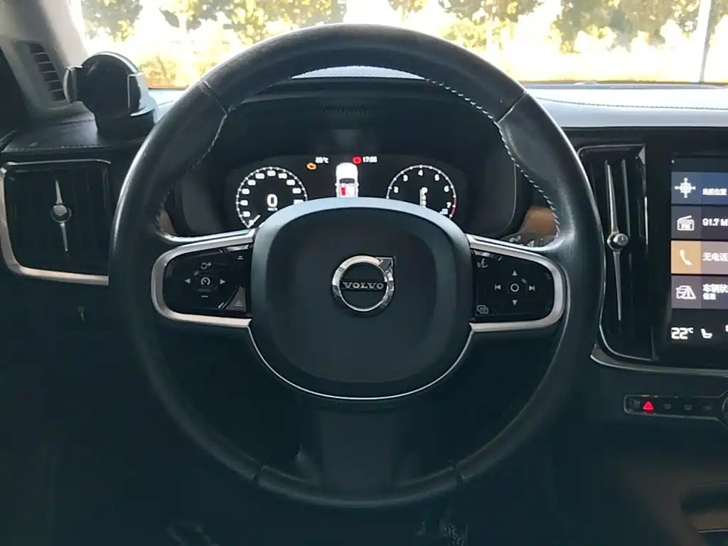 Volvo S90 — фото 11
