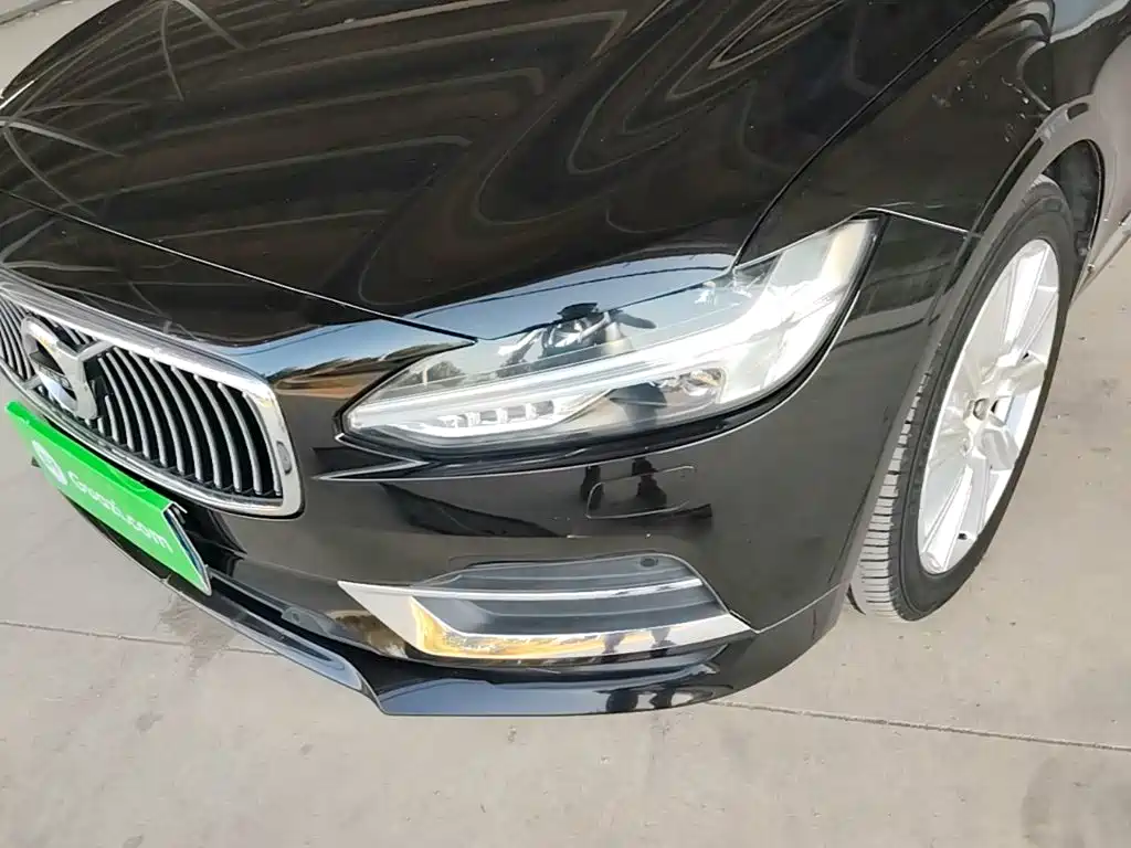 Volvo S90 — фото 24