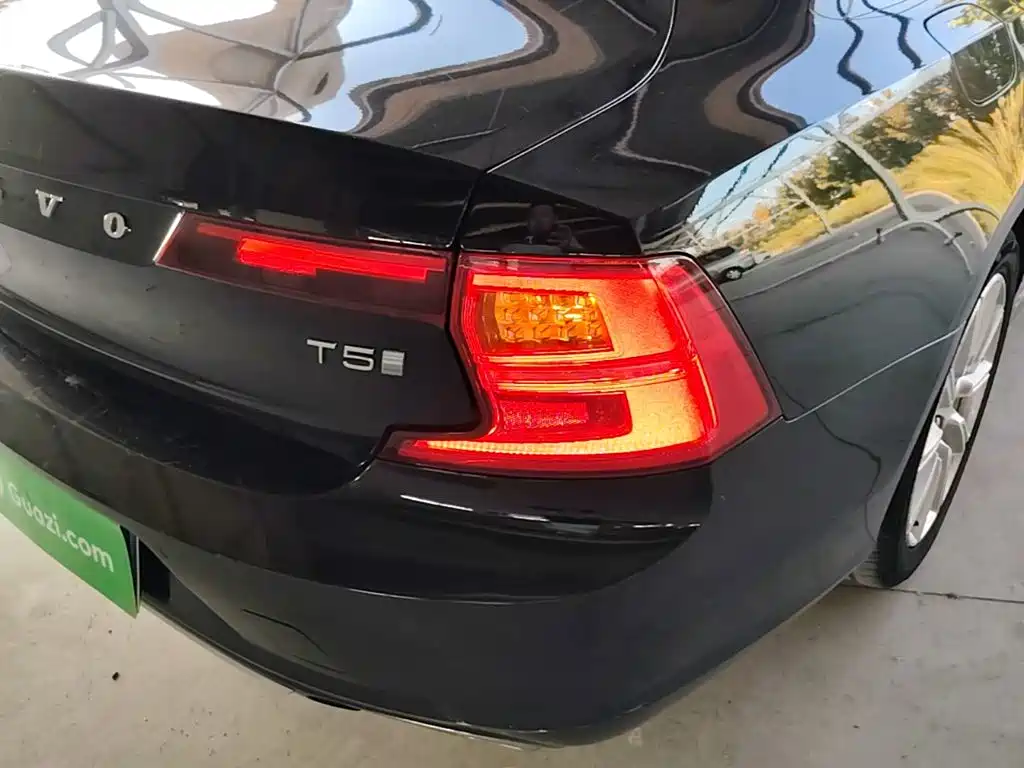 Volvo S90 — фото 8