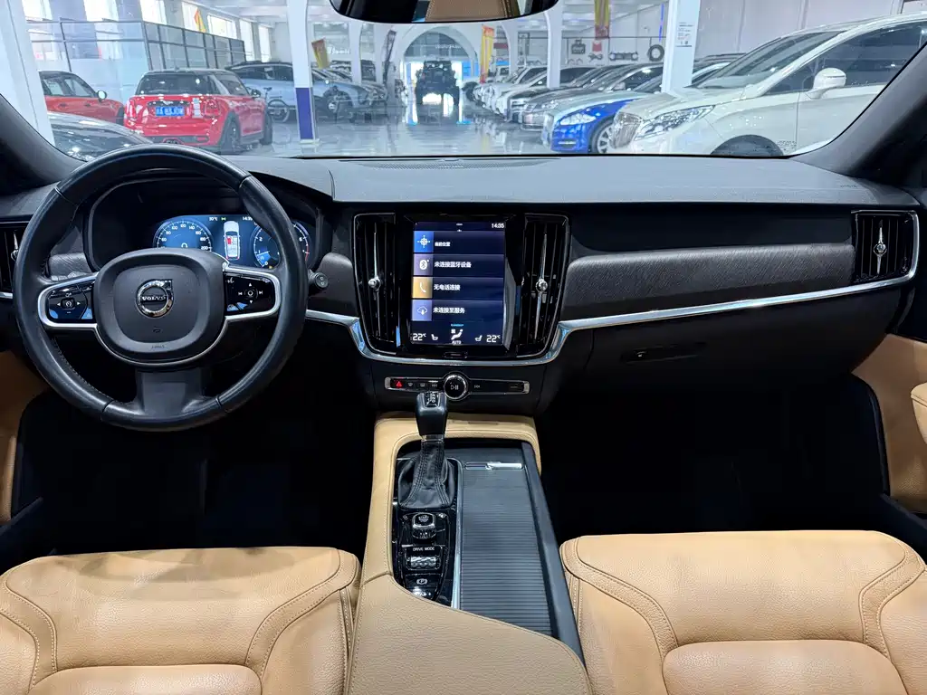 Volvo V90 — фото 19