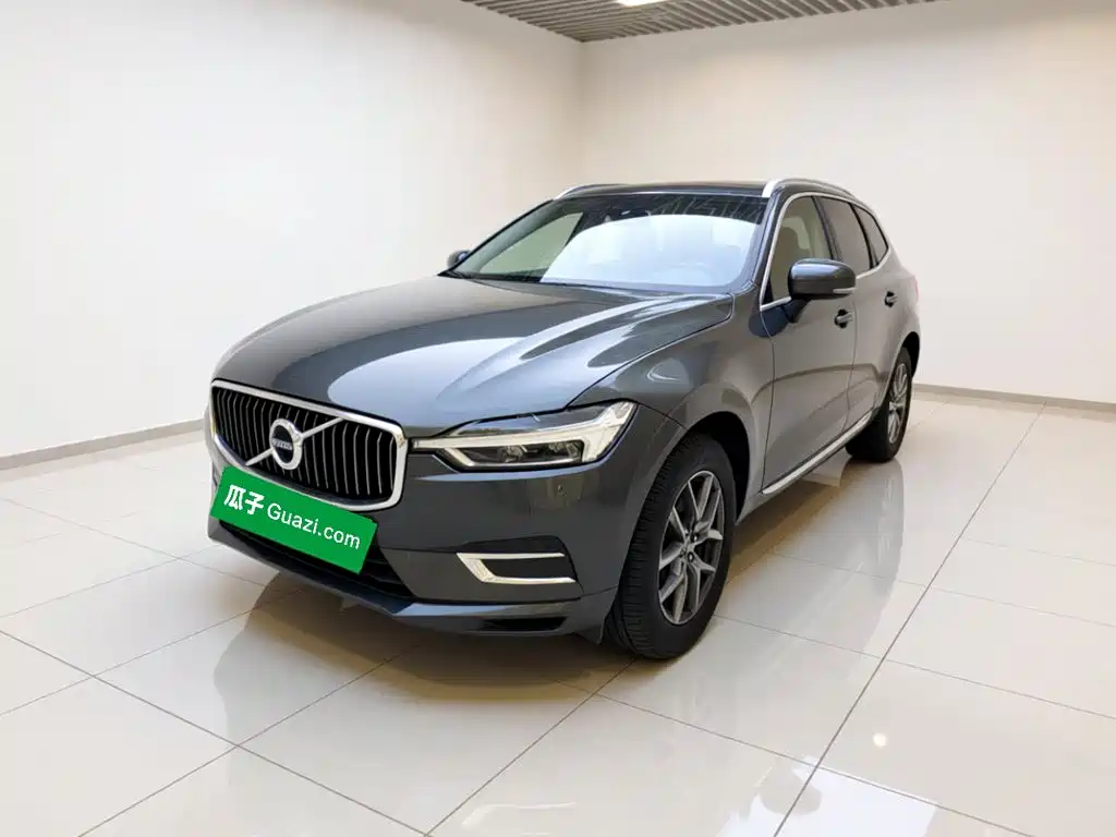 Volvo XC60 — фото 2