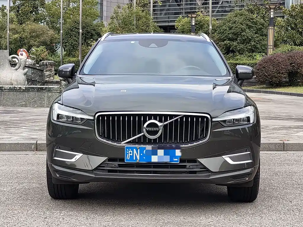 Volvo XC60 — фото 2