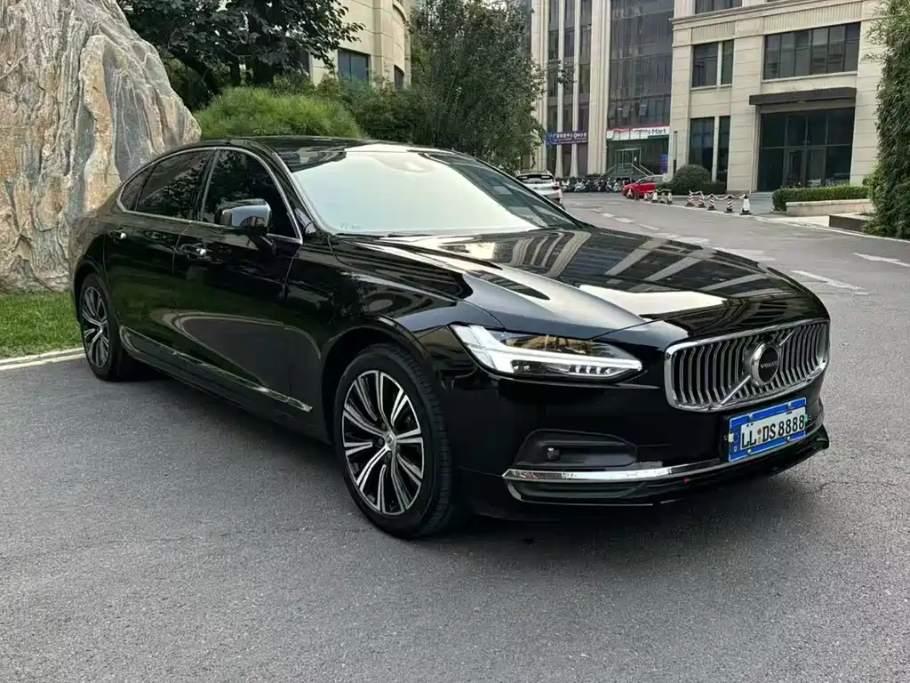 Volvo S90 — фото 3