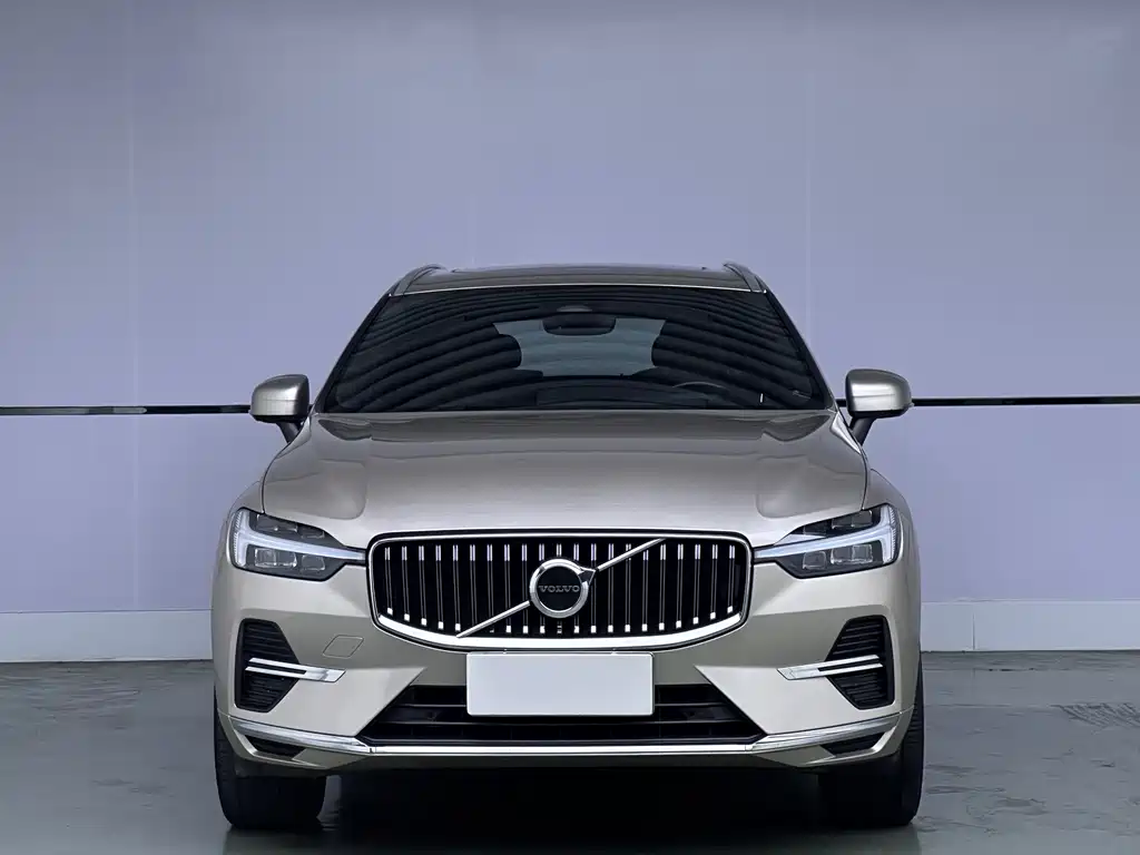 Volvo XC60 — фото 2