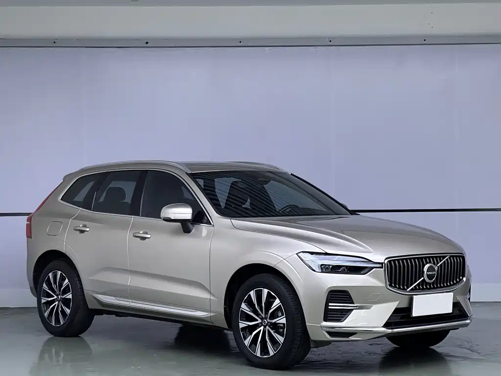 Volvo XC60 — фото 3