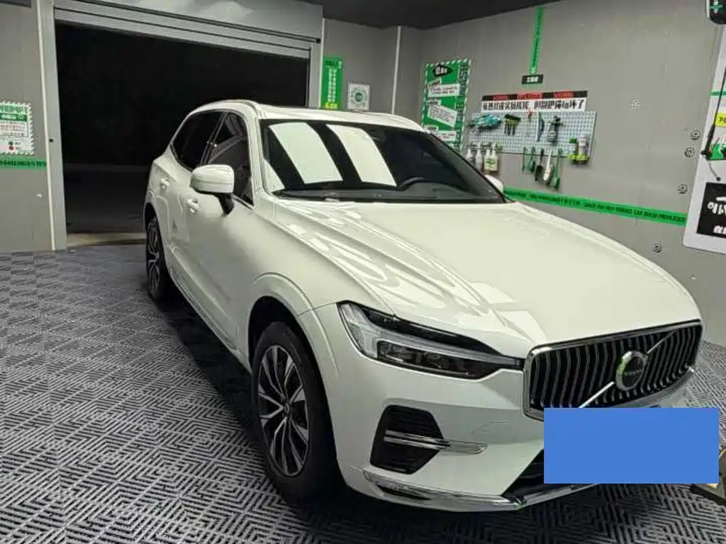Volvo XC60 — фото 3