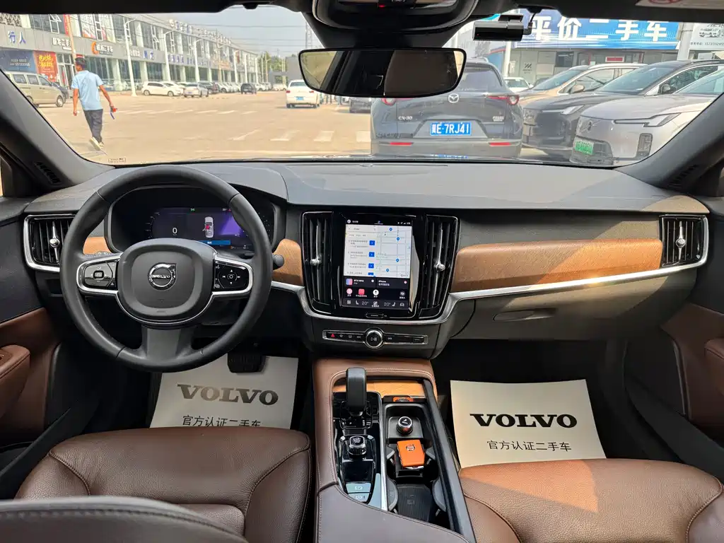 Volvo S90 — фото 7