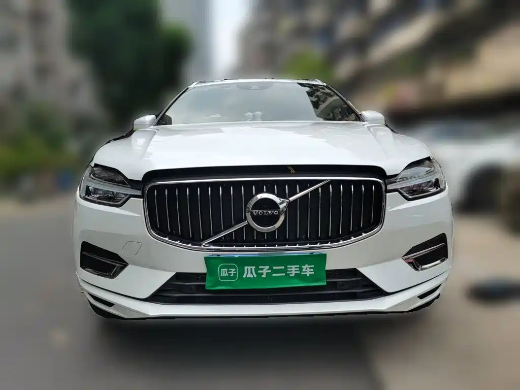 Volvo XC60 — фото 2