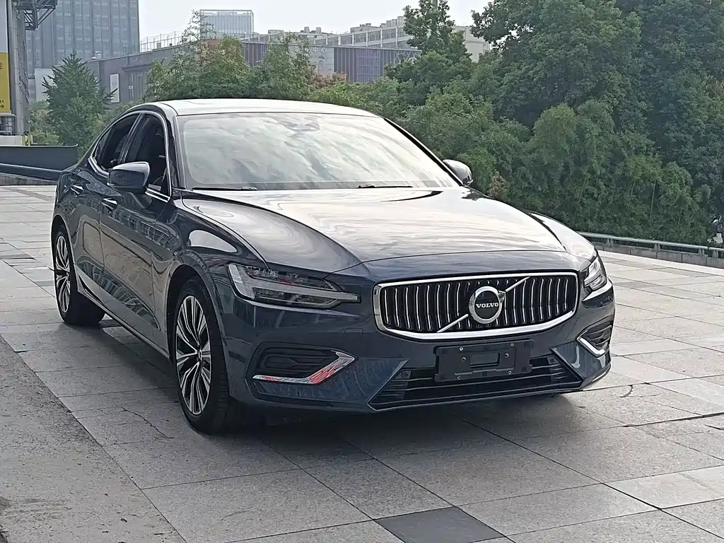 Volvo S60 — фото 3