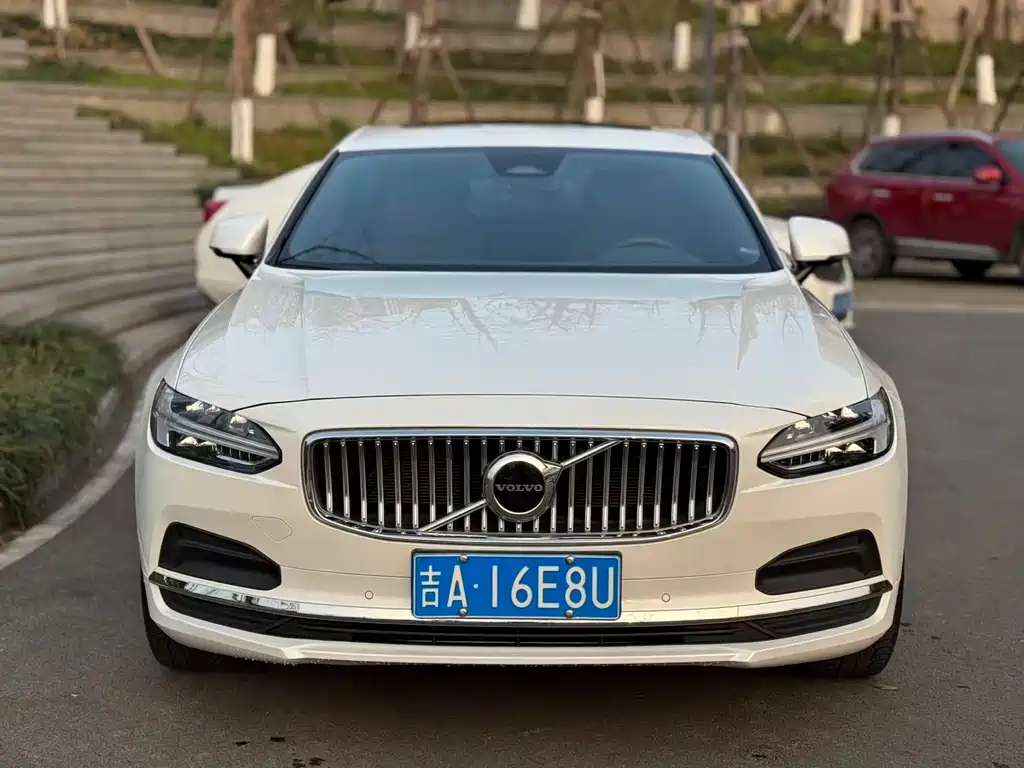 Volvo S90 — фото 2