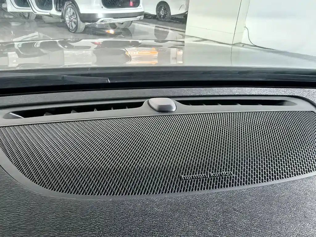 Volvo V90 — фото 19