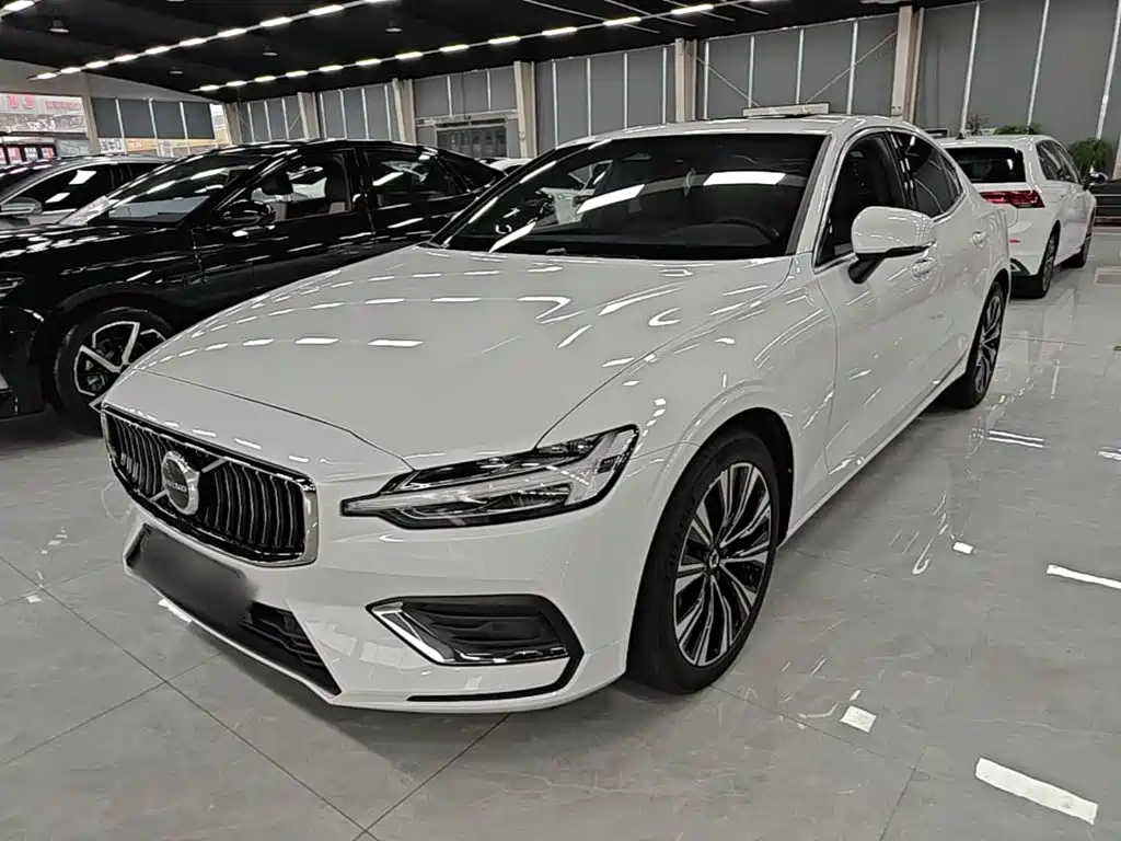 Volvo S60 — фото 2