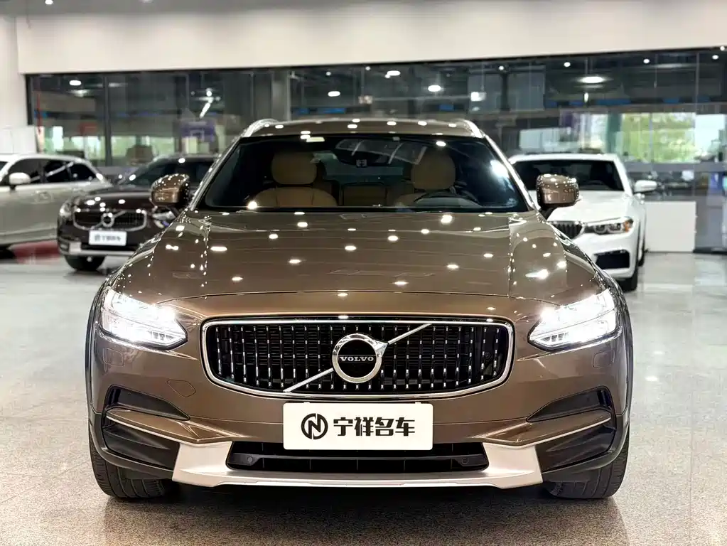 Volvo V90 — фото 2