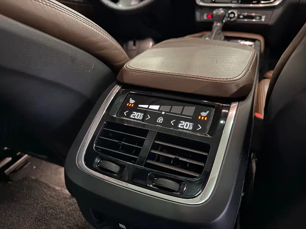 Volvo V90 — фото 11